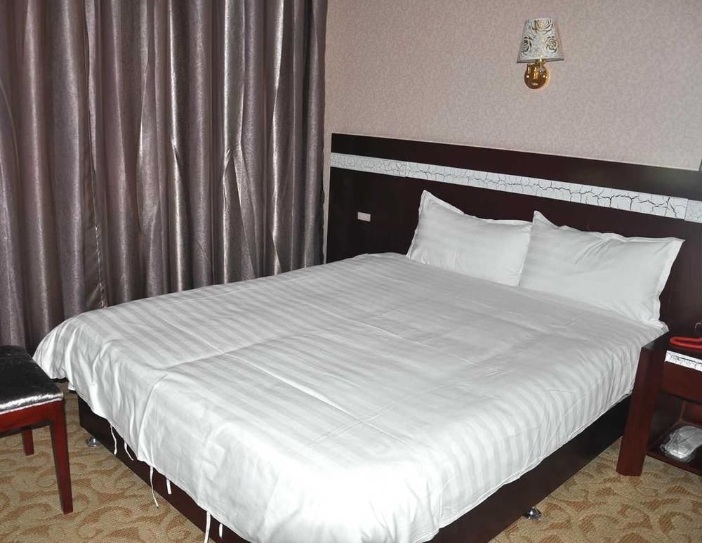 Hangjia Hotel Urumqi Exterior photo